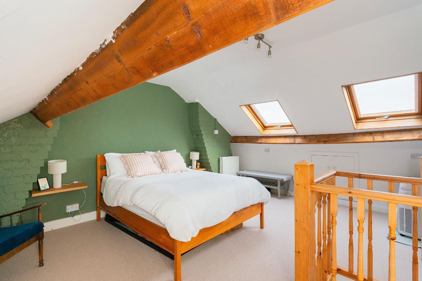Moorlands road fishponds 34276505 0 m1 rfs loft room b