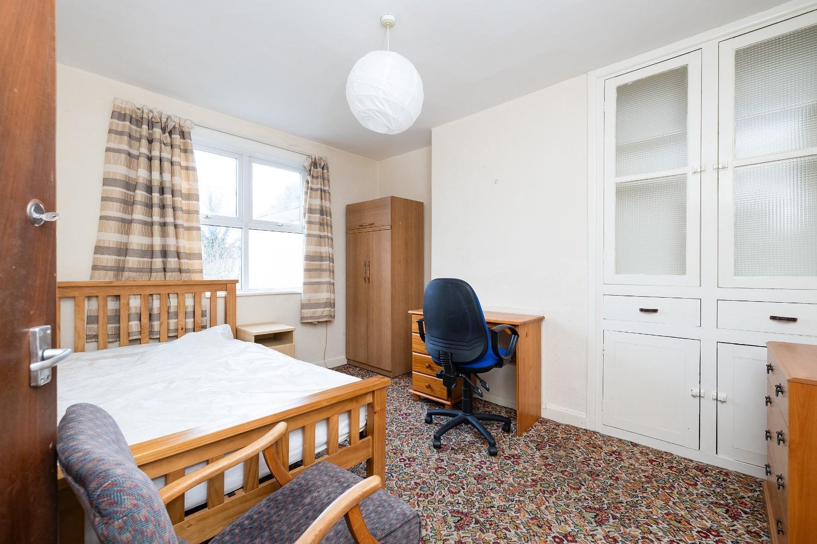 Muller road horfield 33750776 cd7 a2267