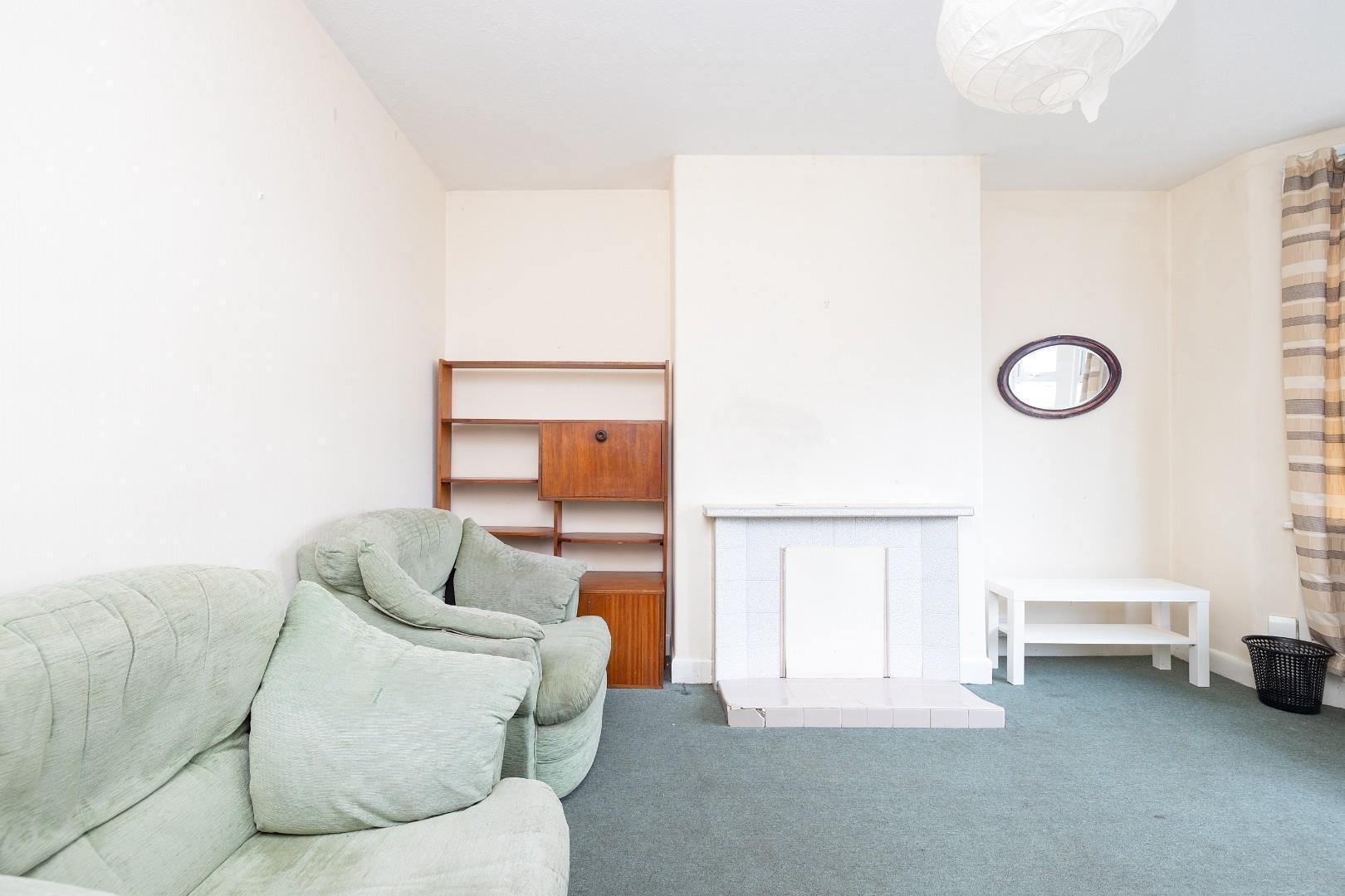 Muller road horfield 33750776 cd7 a2294