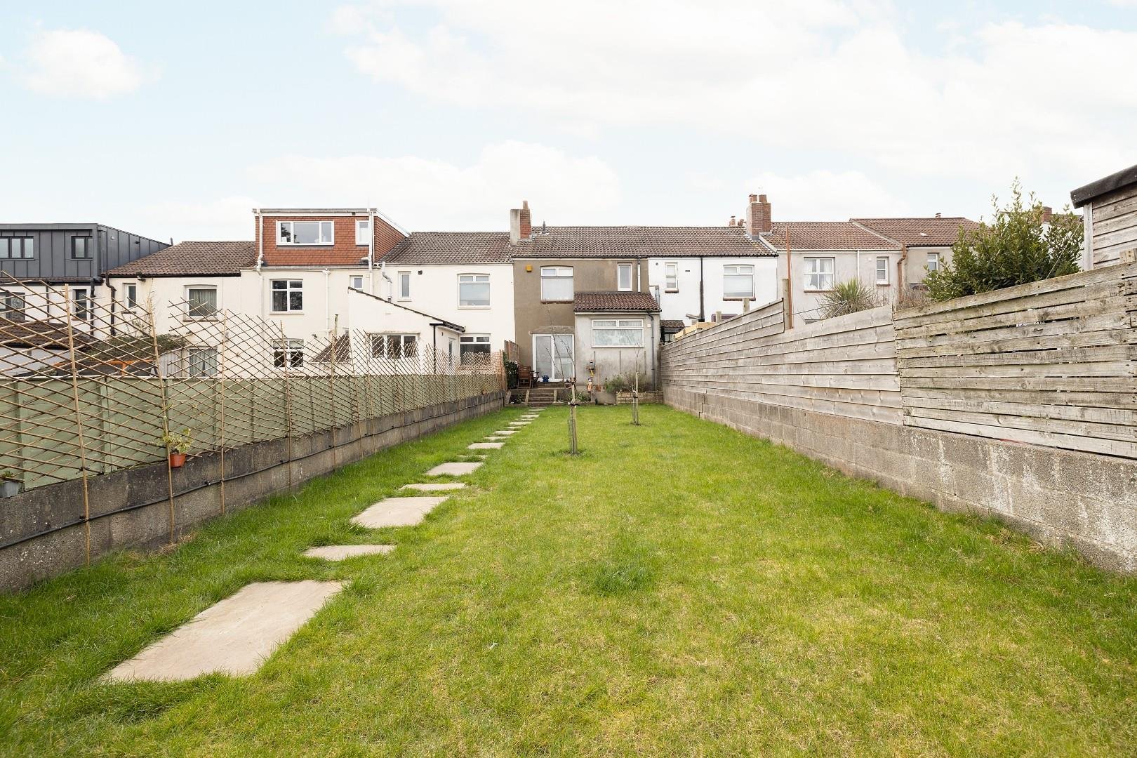 Muller road horfield 33821739 cd7 a3897