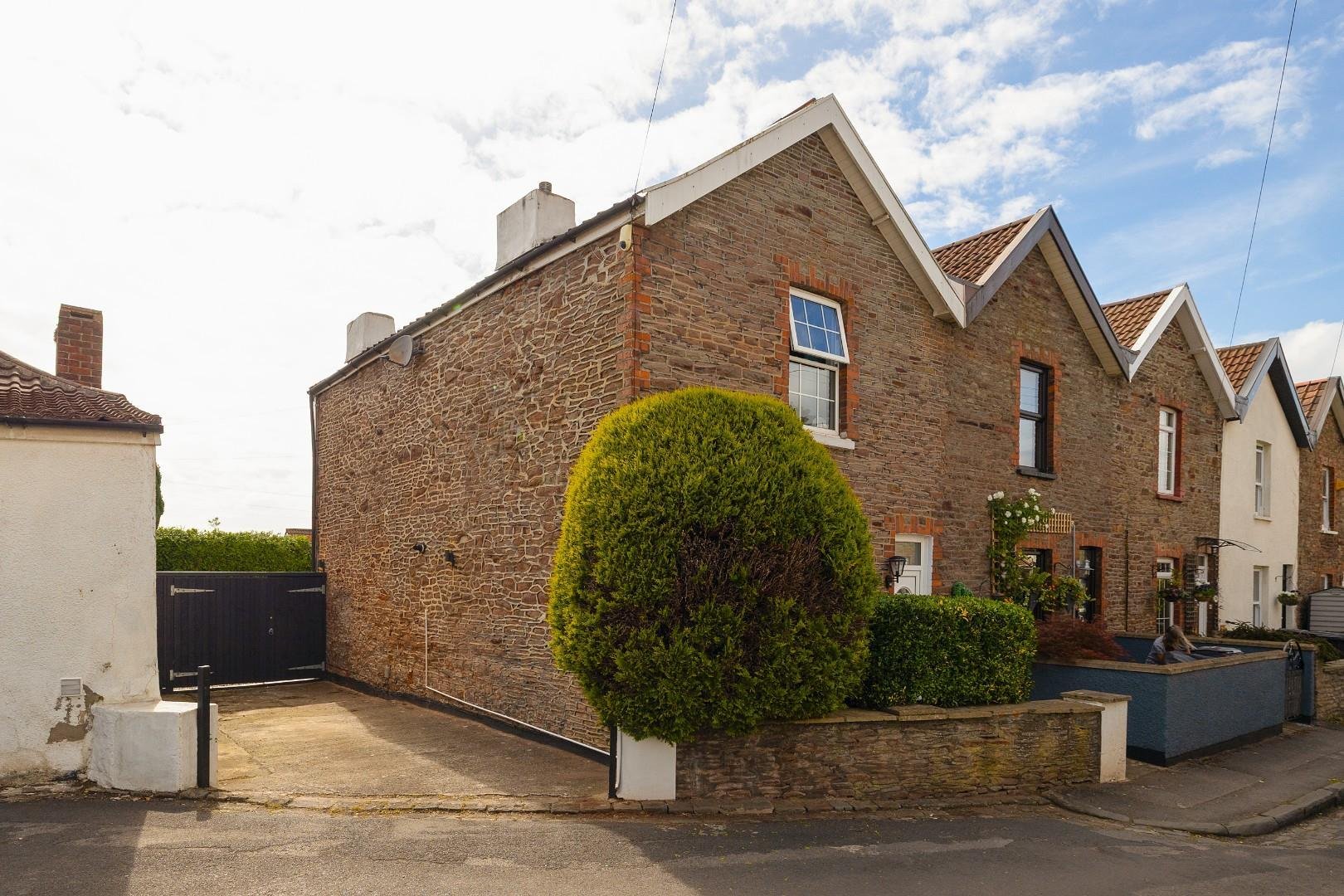 New buildings fishponds 33922568 cd7 a1004