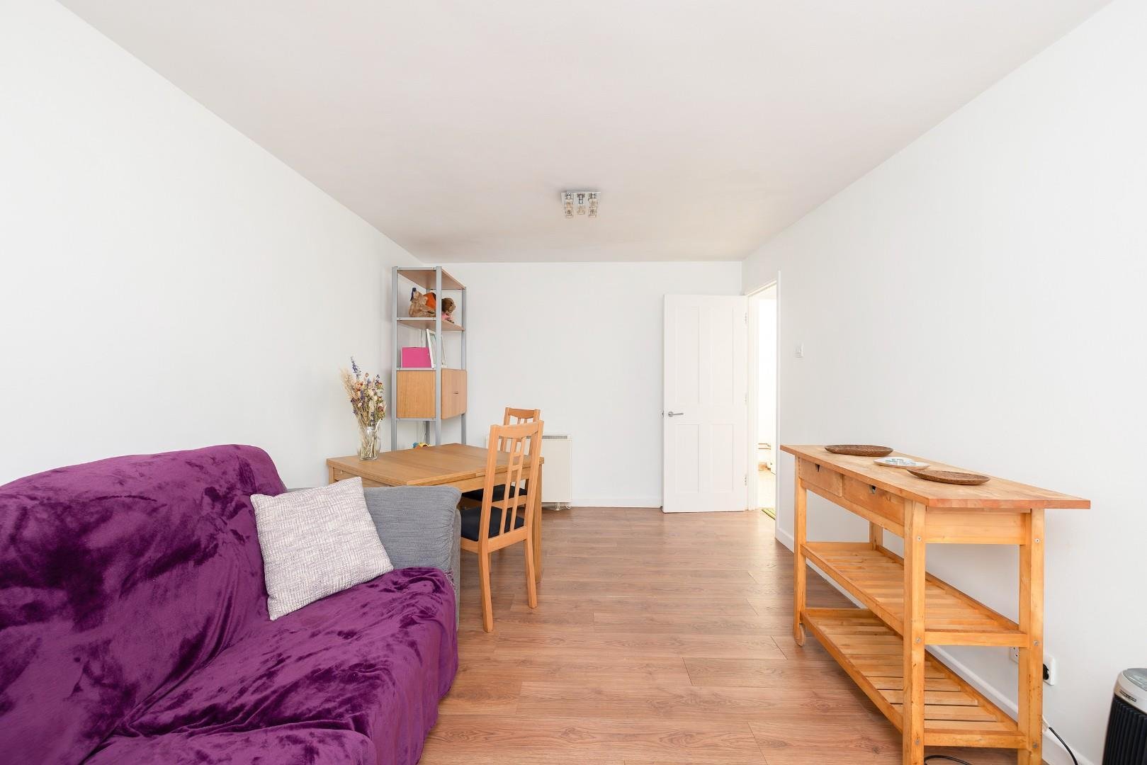 New walls totterdown 34532940 char5614