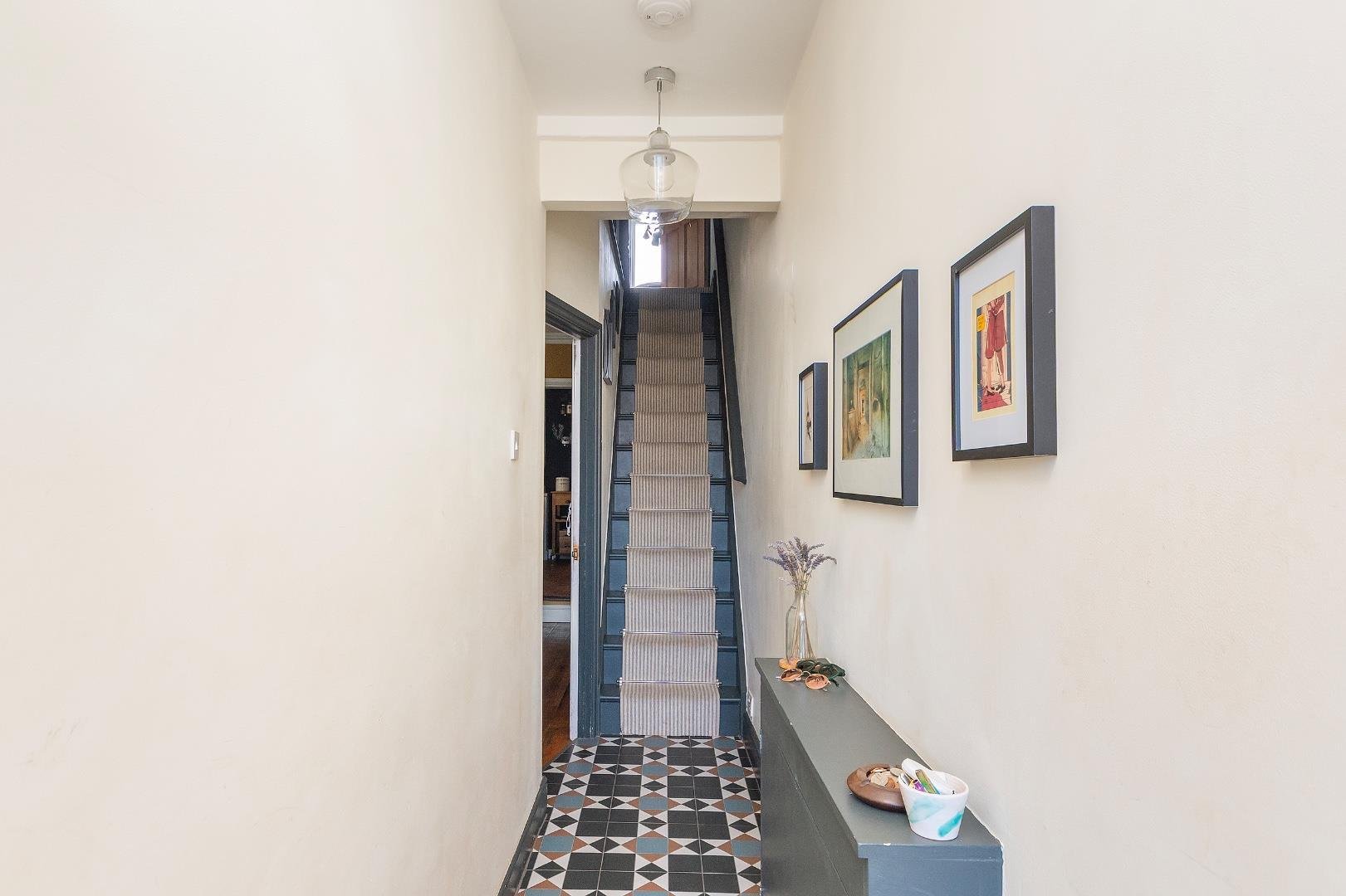 Newbridge road st annes 34547734 6 n0 rsa hallway a