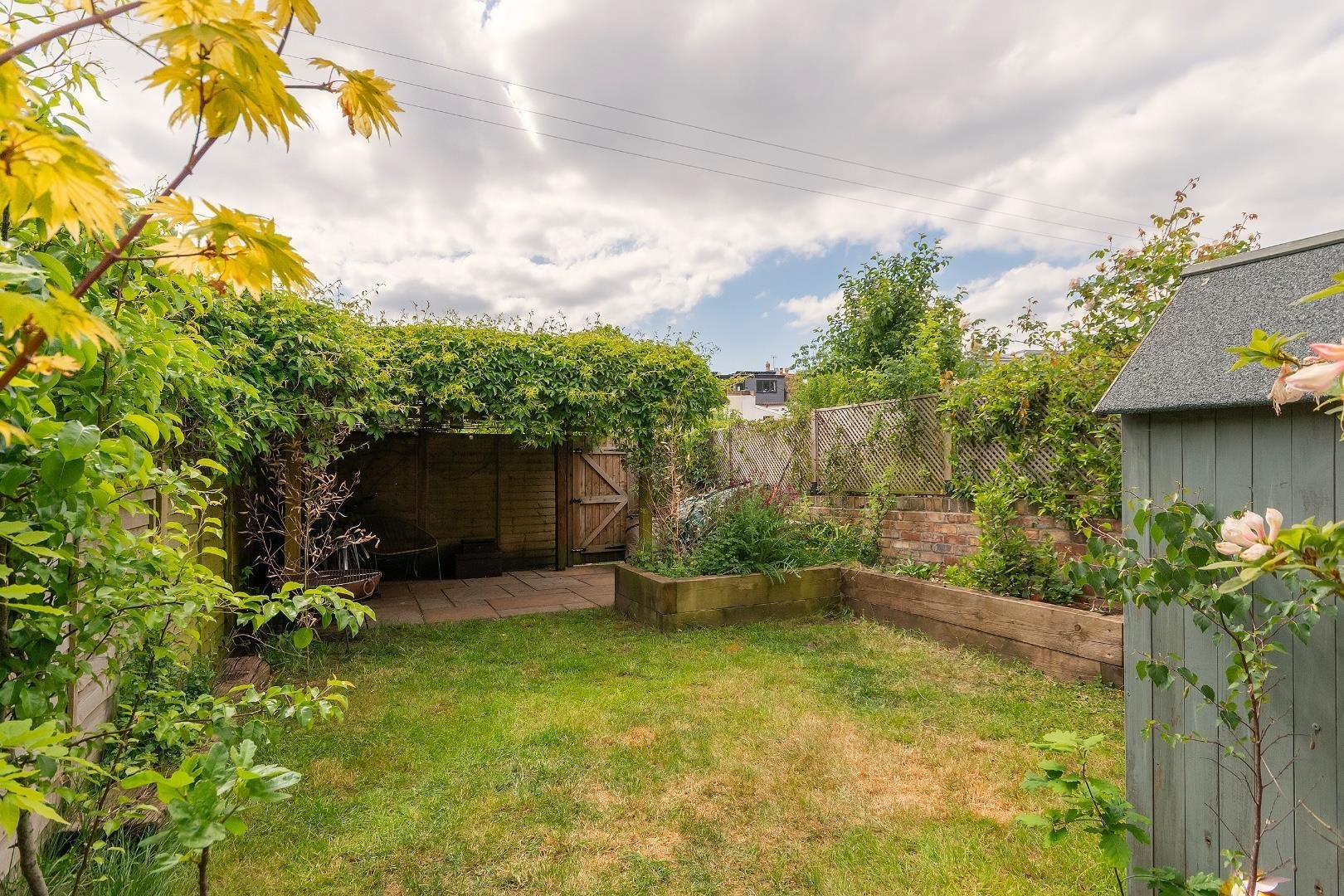 Nutgrove avenue victoria park 33705171 0 n6 avp external am