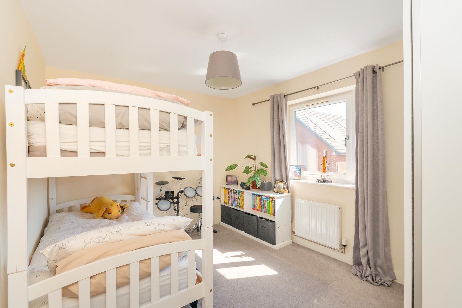 Oakhill drive bedminster 34749420 0 o5 dbr bedroom a