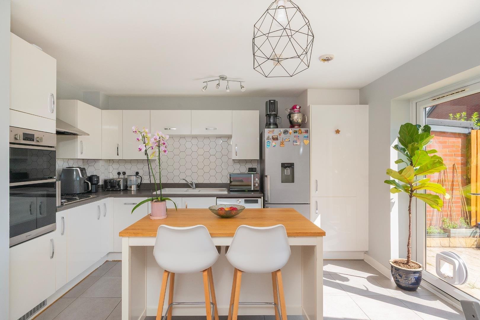 Oakhill drive bedminster 34749420 0 o5 dbr kitchen diner a