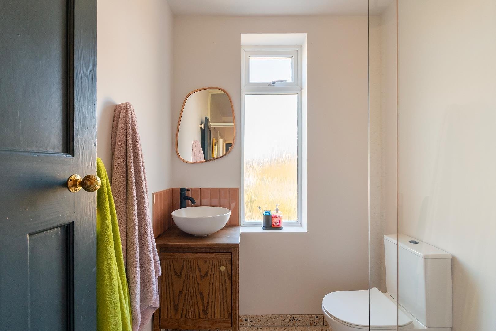 Oakley road horfield 34544883 1 o2 rhd bathroom e