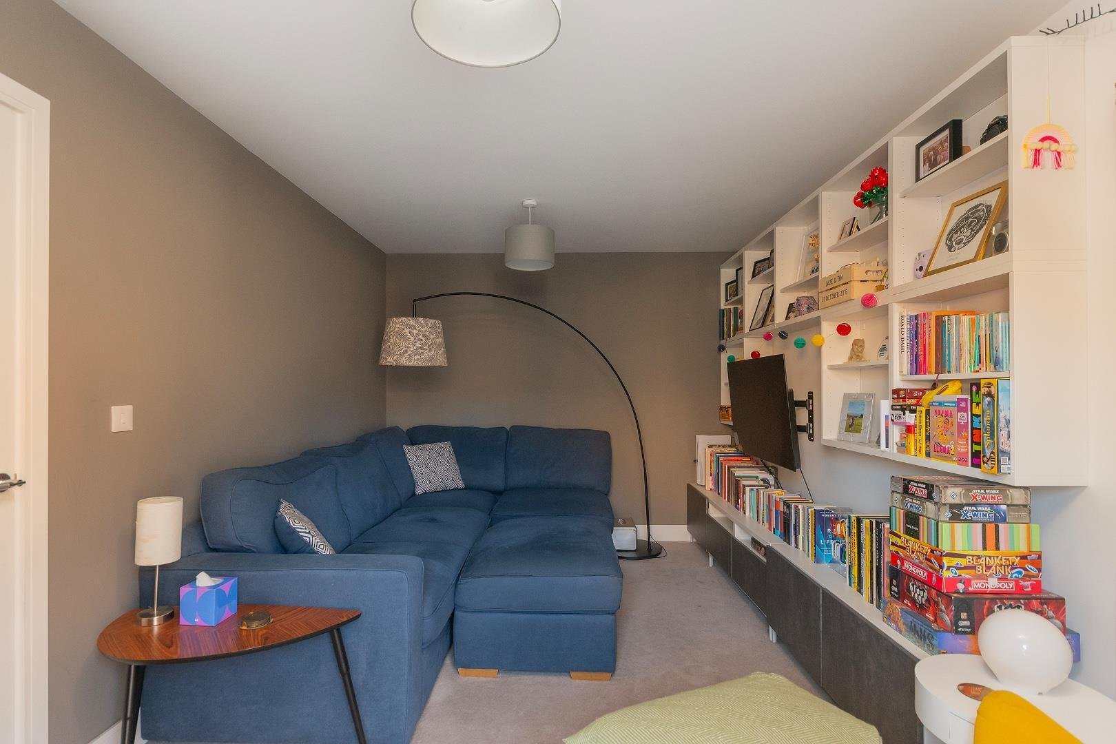 Old pump house close bedminster down 34274756 2 o4 phcbh living room b