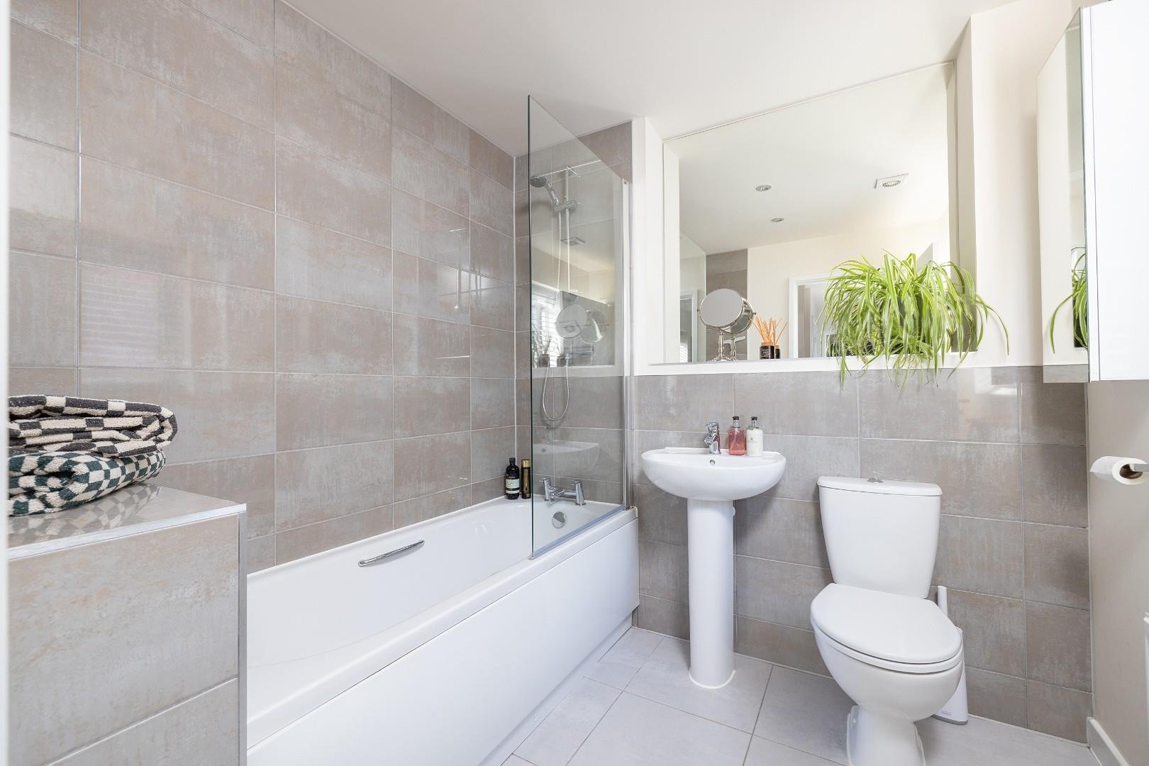 Orchard avenue hartcliffe 33614725 cd7 a0196