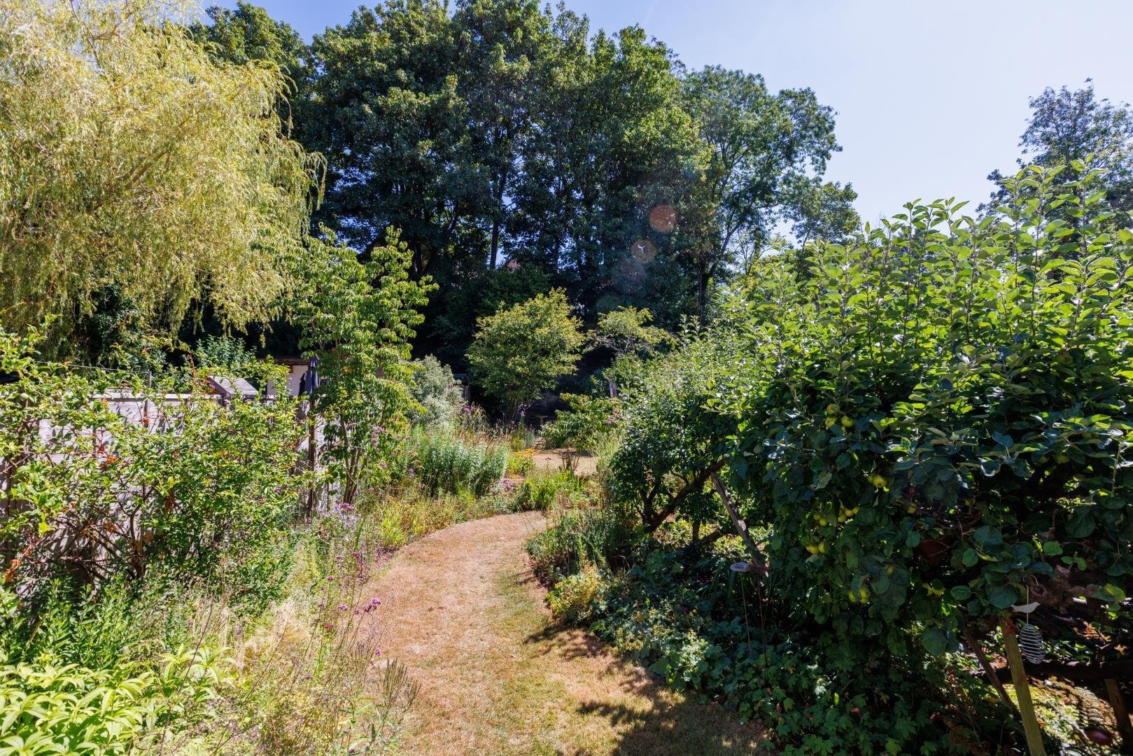 Overndale road downend 34867533 33 overndale road 24