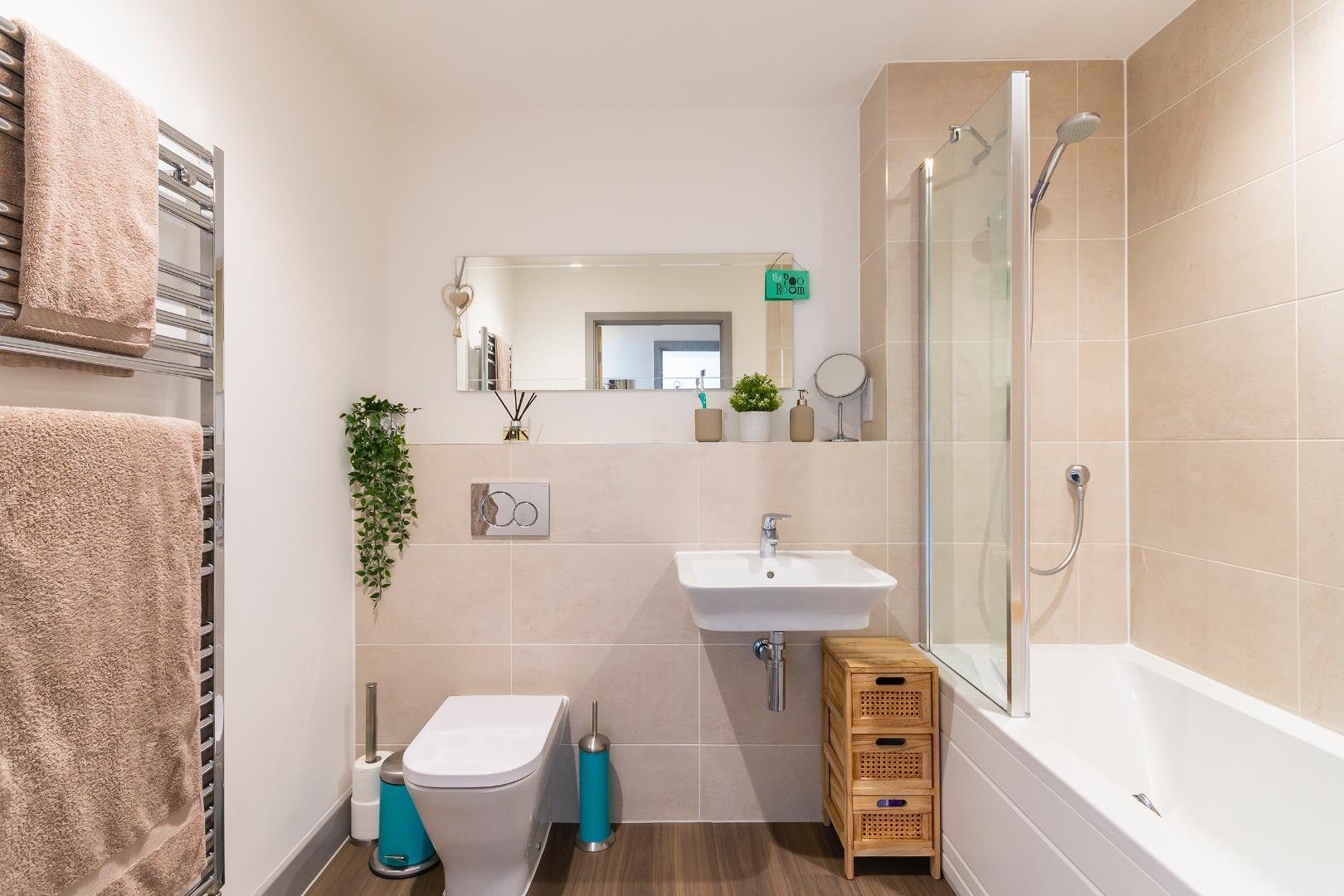 Paintworks arnos vale 32115009 skrowtniap203 bathroom c