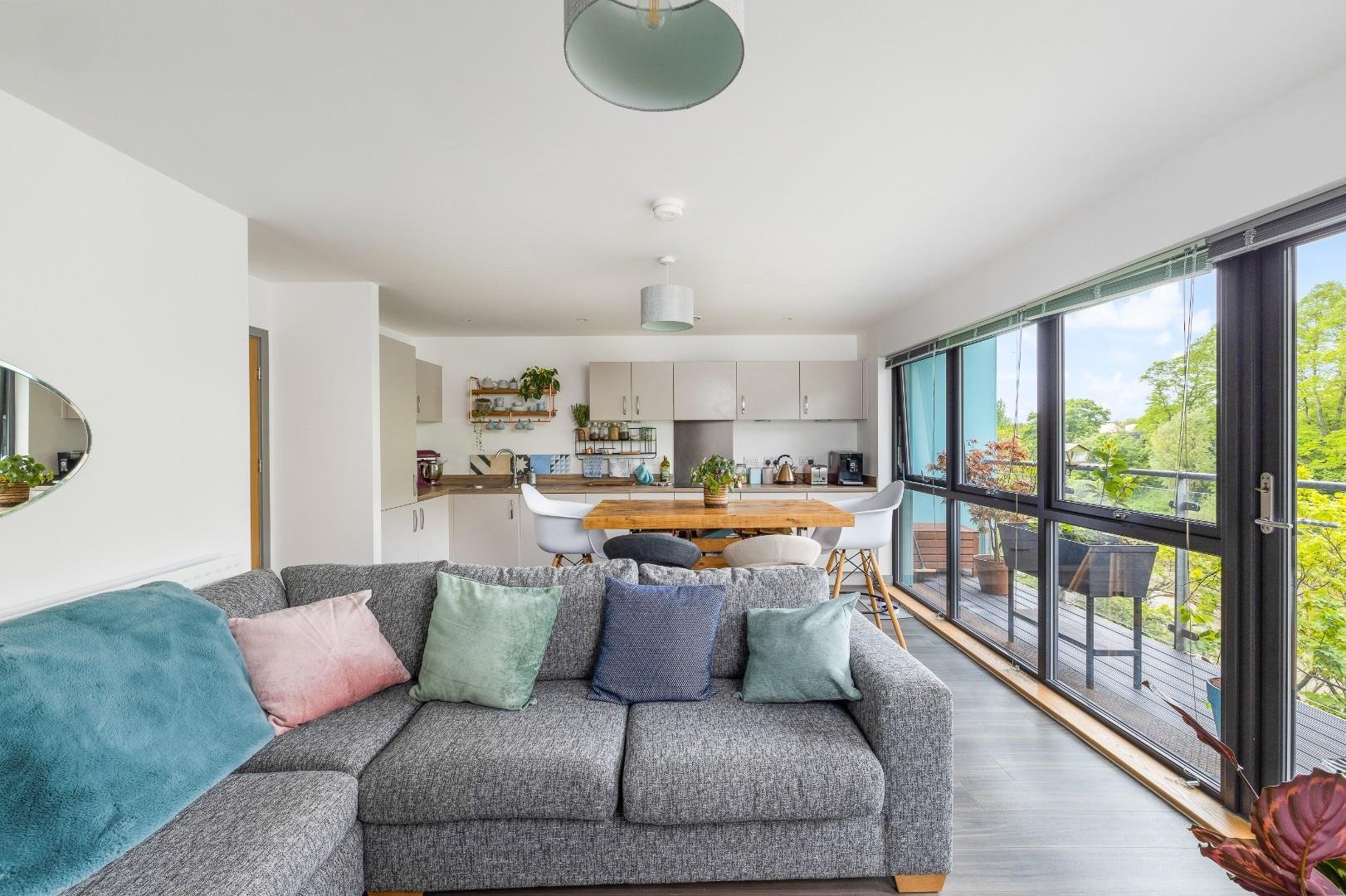 Paintworks arnos vale 33314434 450 paintworks05 10 2023 18