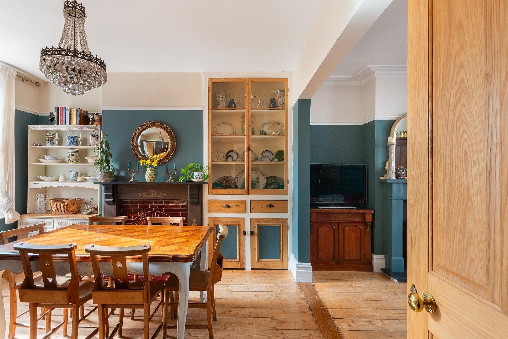 Paultow avenue victoria park 34632995 1 p0 abr dining room g