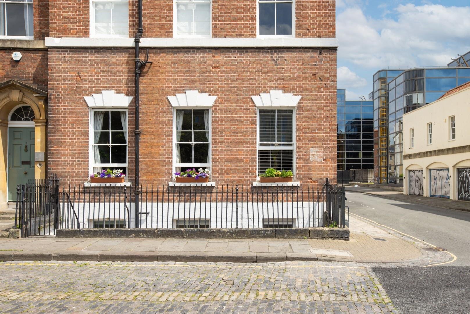 Pembroke house st pauls 33992595 flat 2 pembroke 7 brunswick sq 25