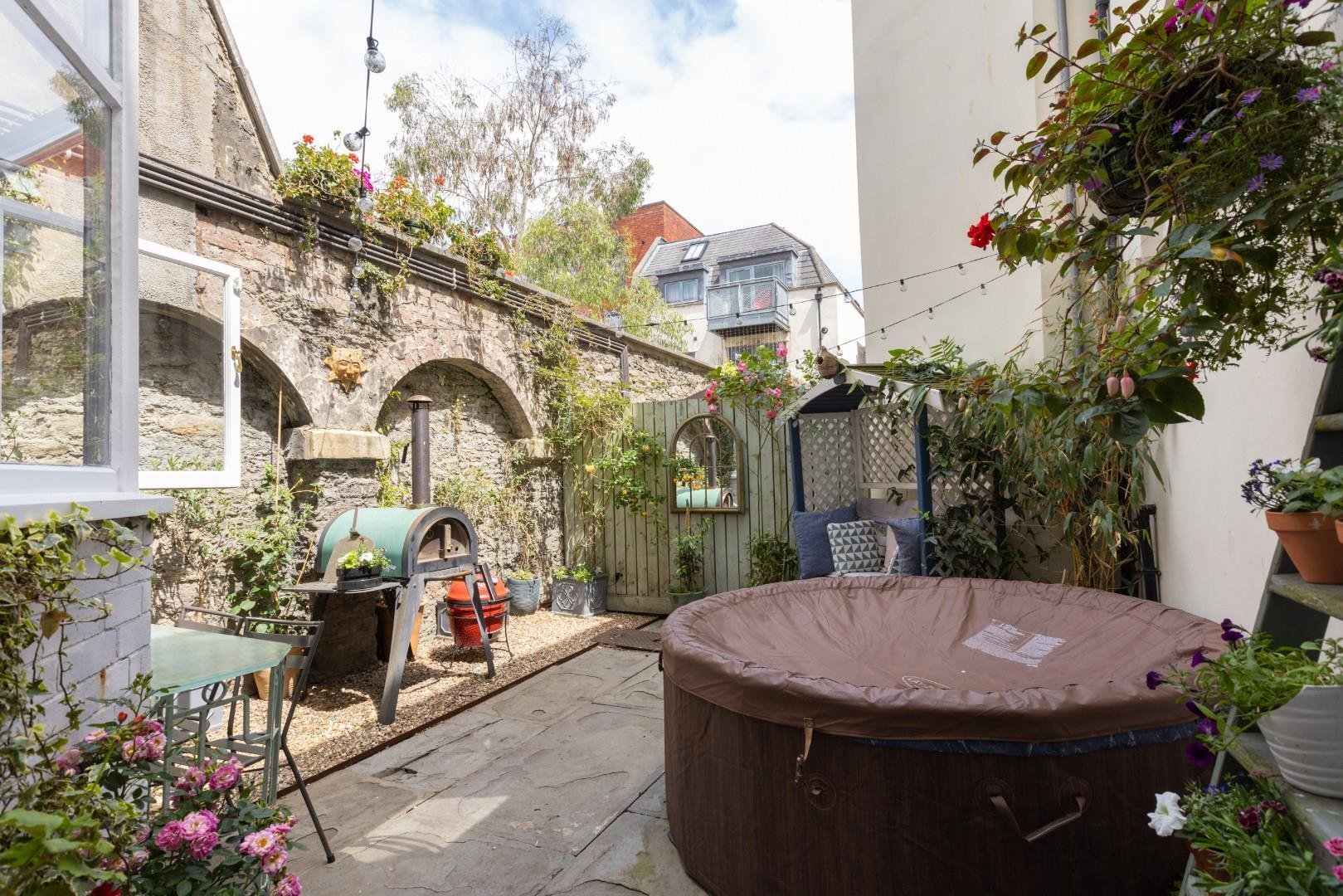 Pembroke house st pauls 33992595 flat 2 pembroke 7 brunswick sq 9