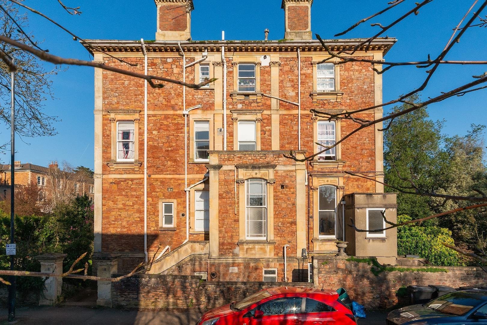 Pembroke road clifton 34572909 f12 p1 r8 cn external d