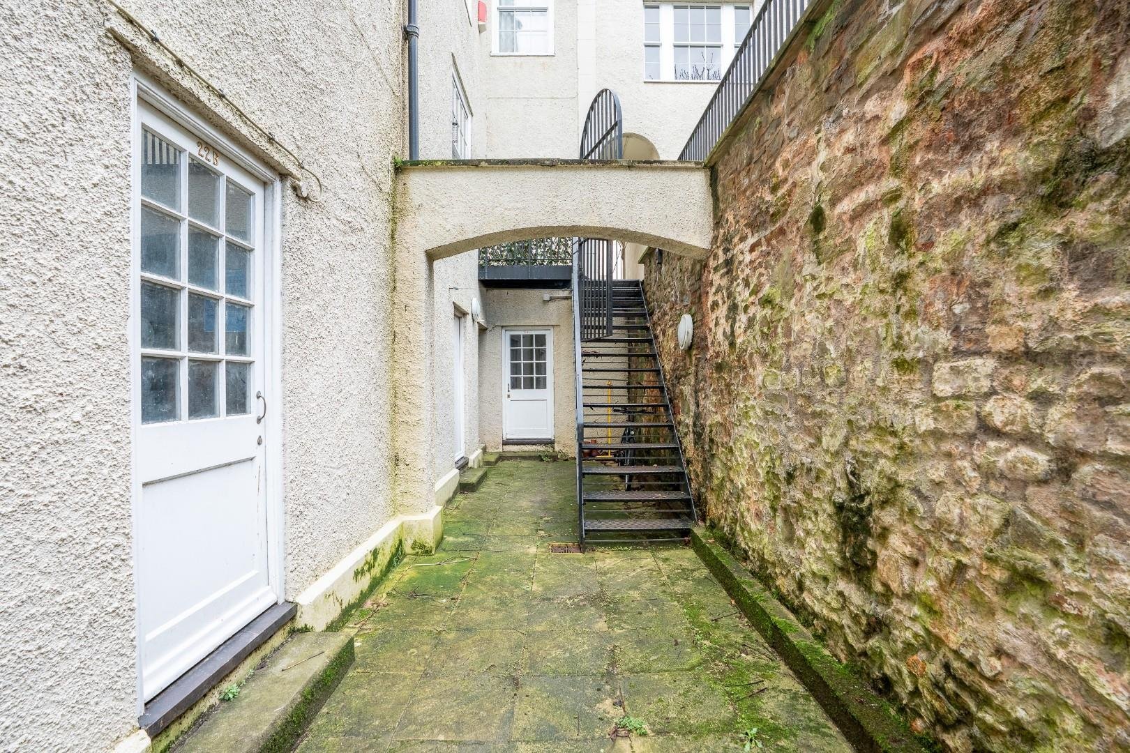Pembroke street st pauls 34134688 olh06363 hdr