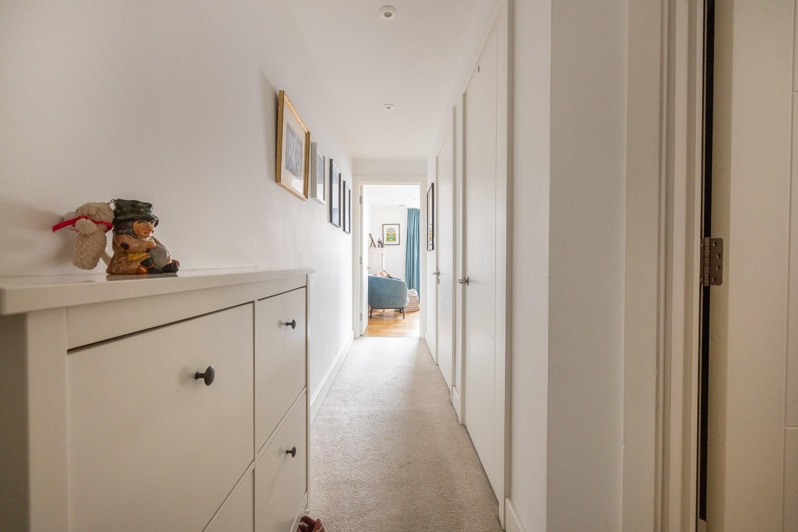 Picture house court bedminster 33704882 cd7 a0026