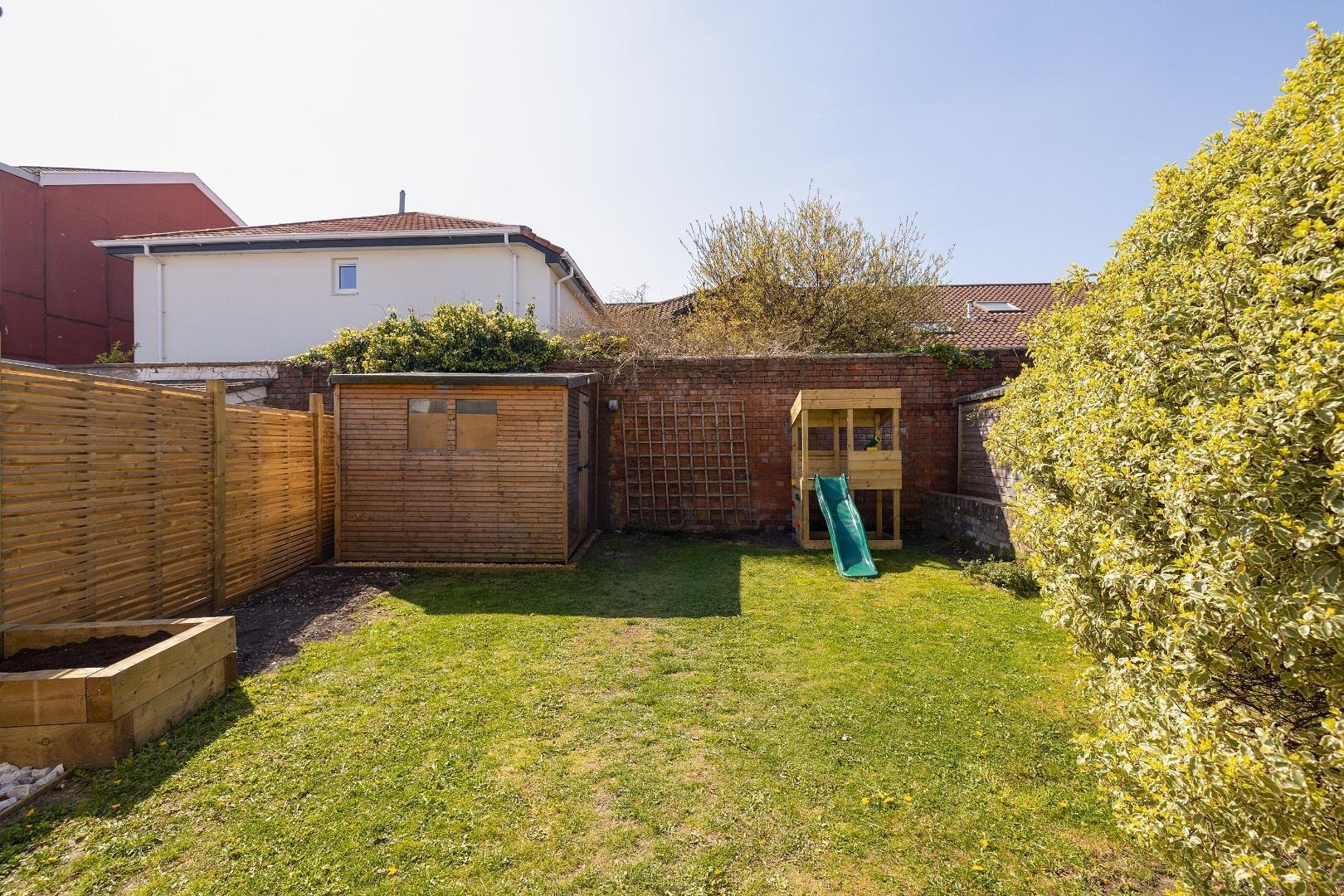 Pitt road horfield 33839201 cd7 a6088