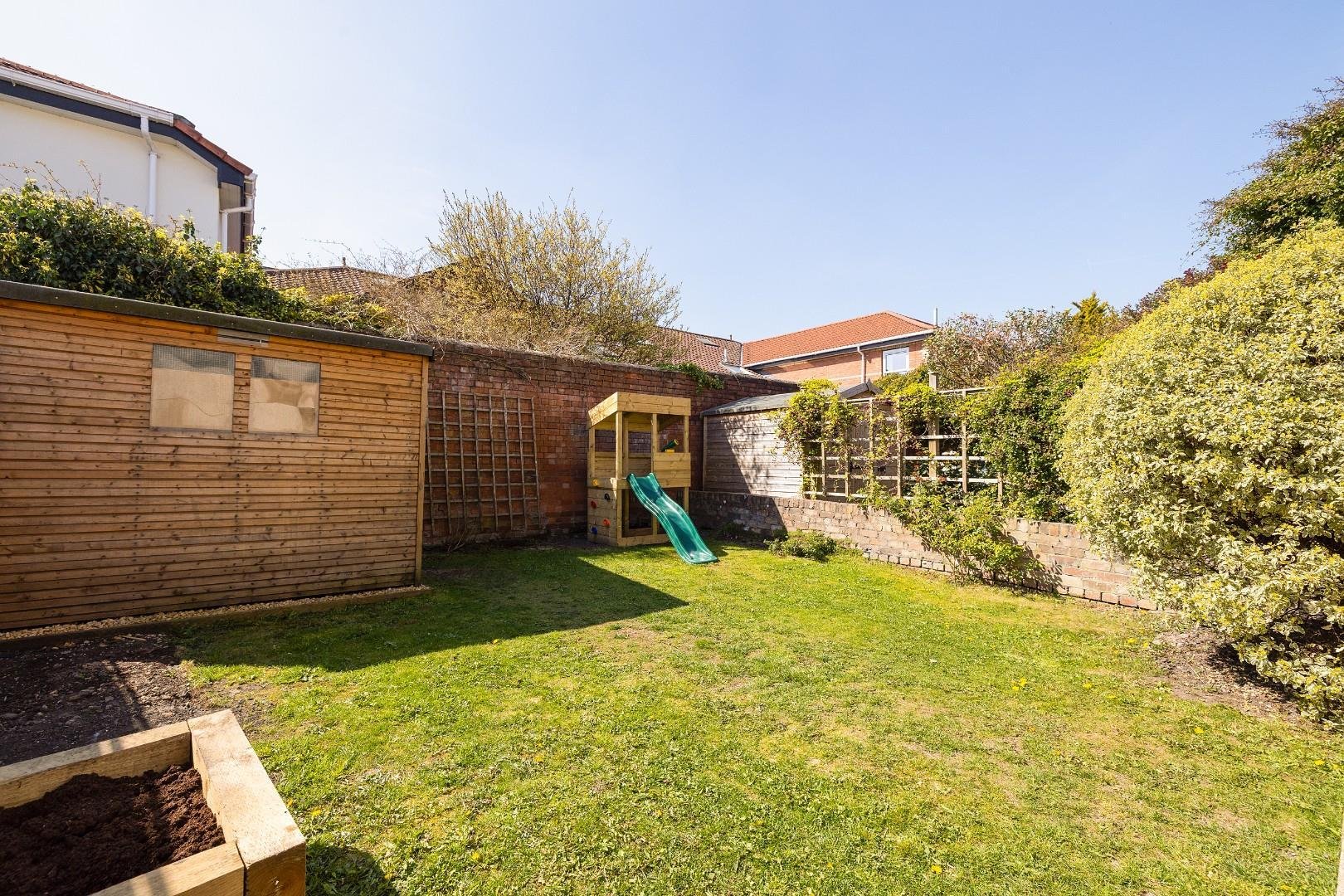 Pitt road horfield 33839201 cd7 a6090