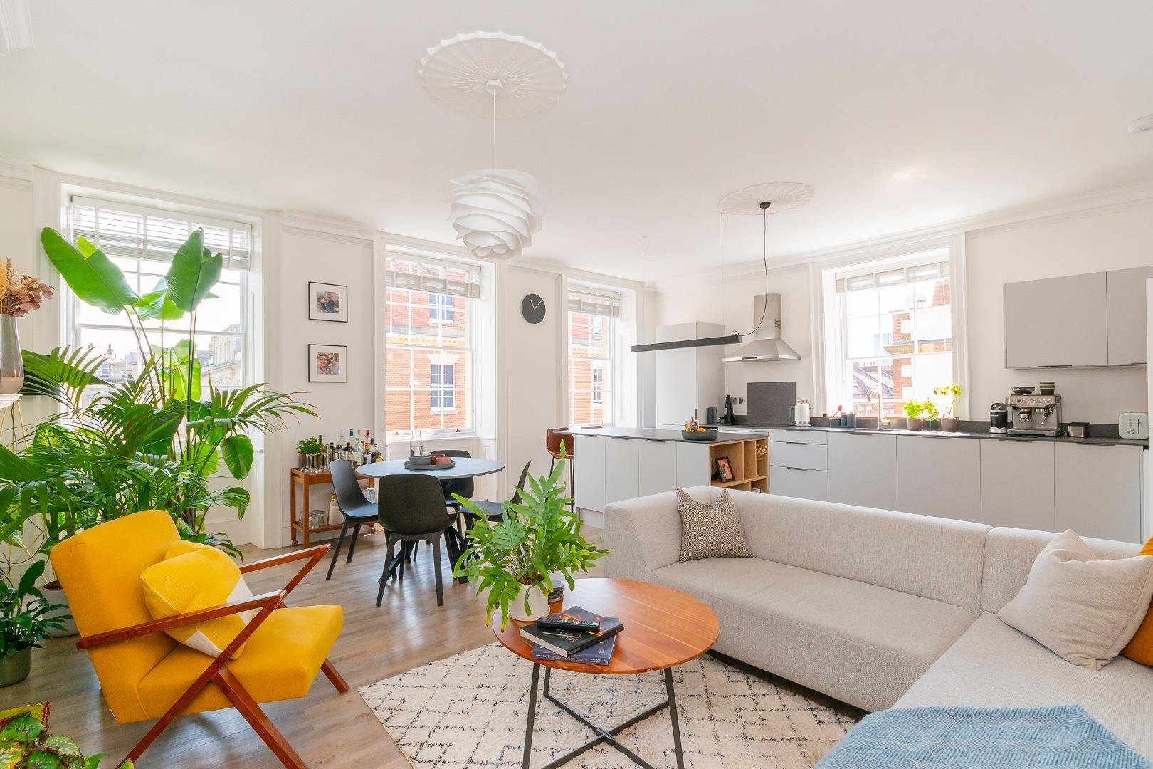 Portland square st pauls 34059578 erauqsdnaltrop6 talf5 reception e