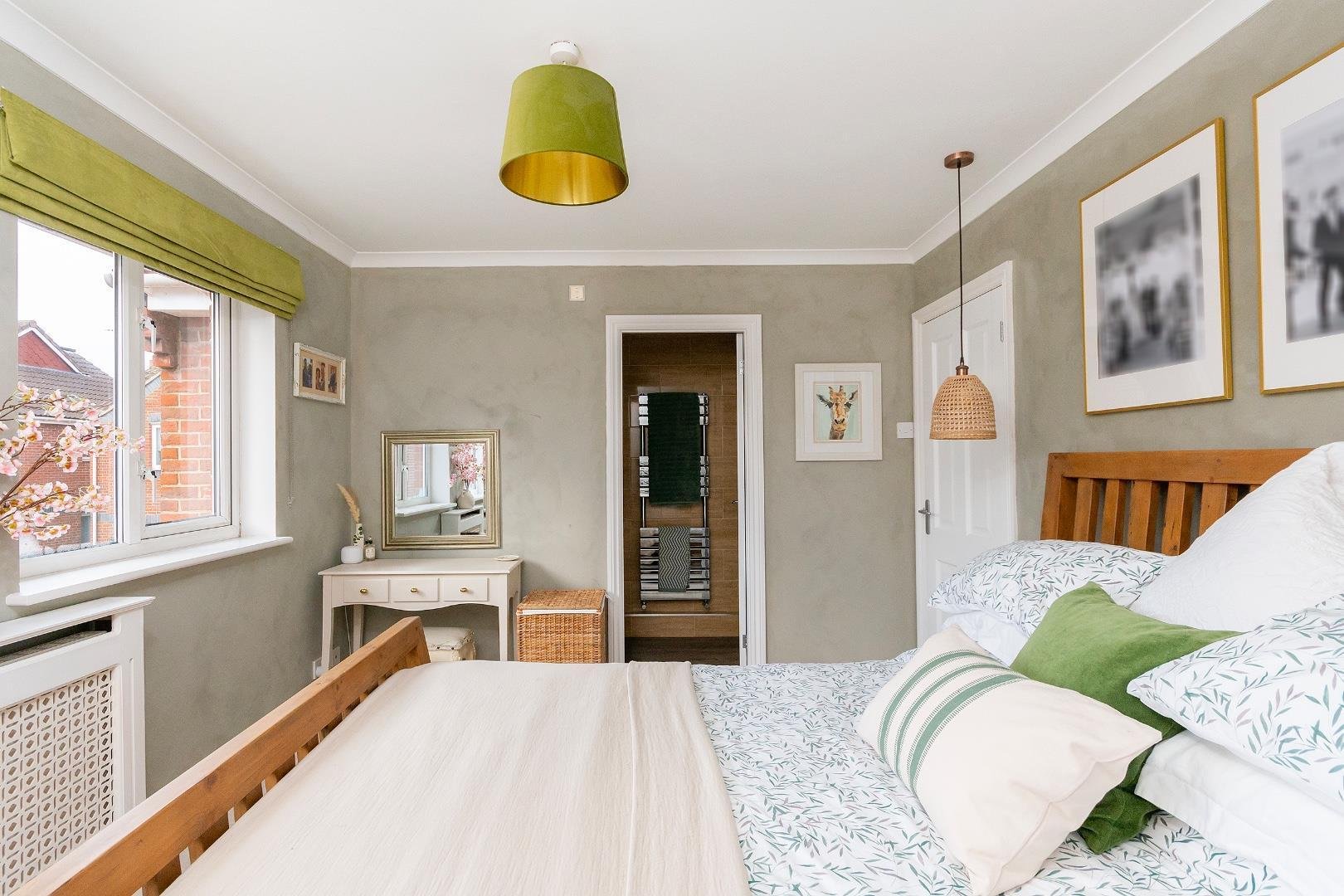 Prospect close winterbourne down 33747353 1 p1 cwd bedroom h