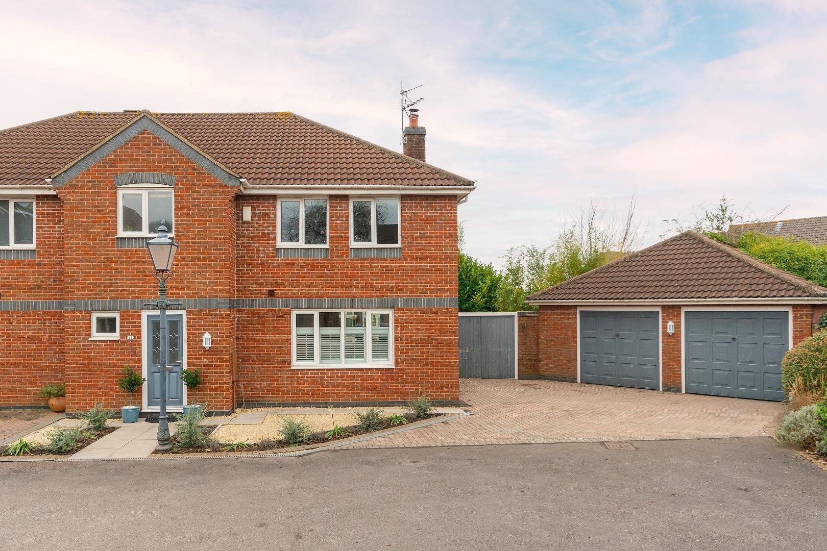Prospect close winterbourne down 33747353 1 p1 cwd external a