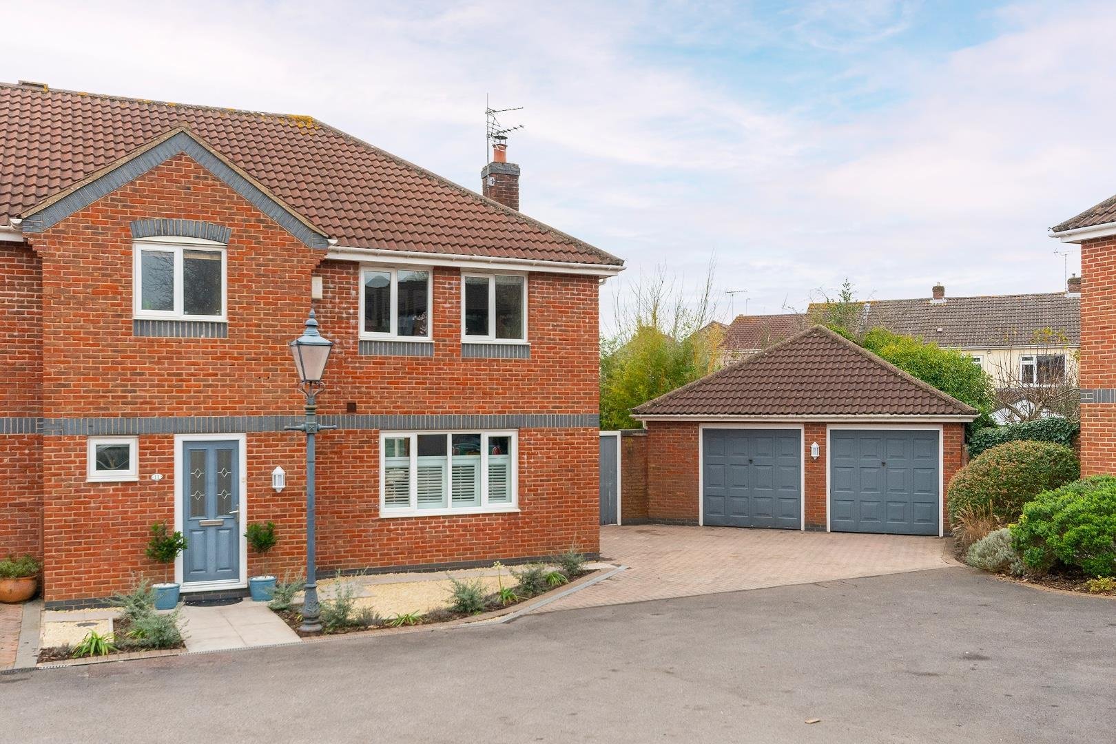 Prospect close winterbourne down 33747353 1 p1 cwd external b