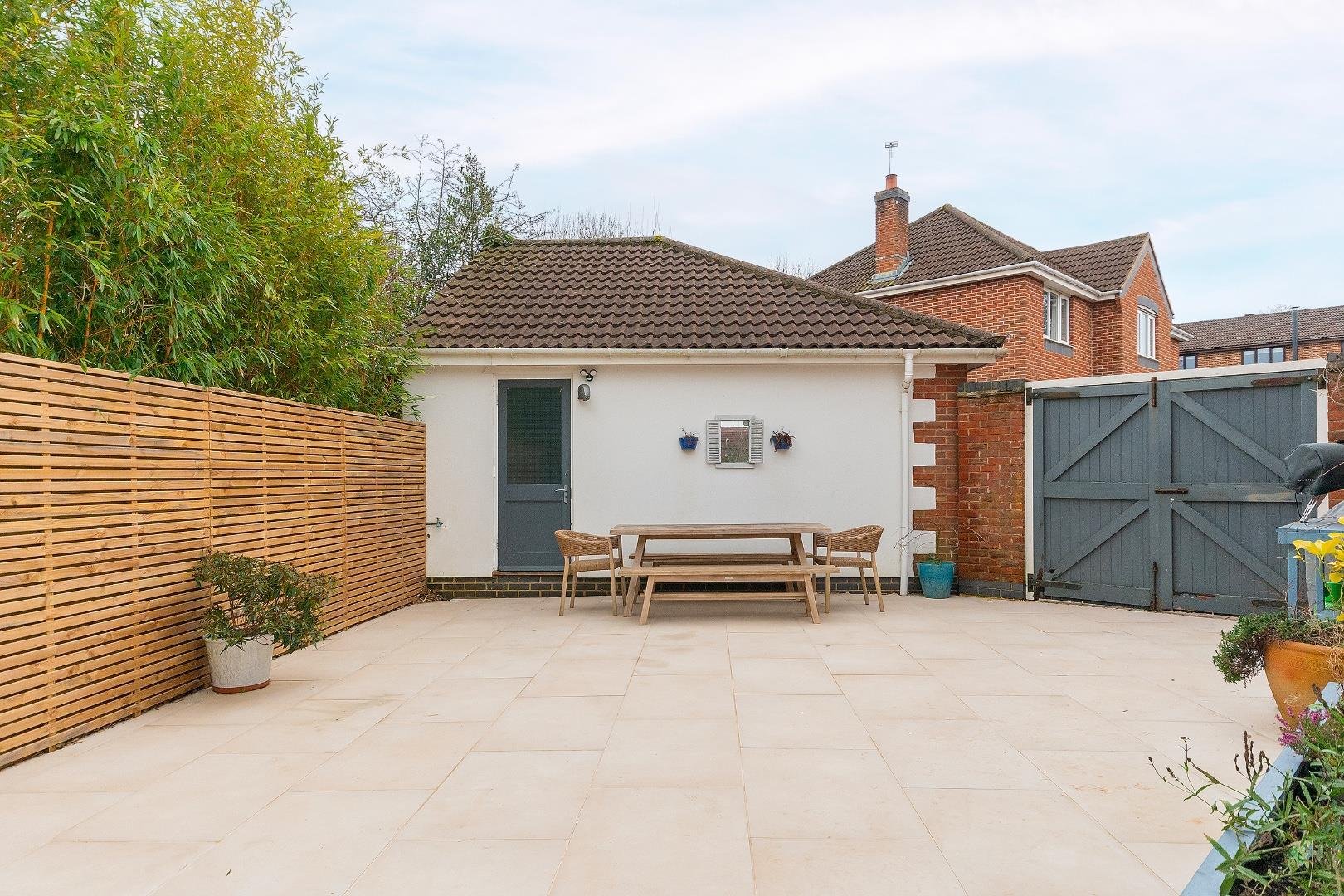 Prospect close winterbourne down 33747353 1 p1 cwd external f
