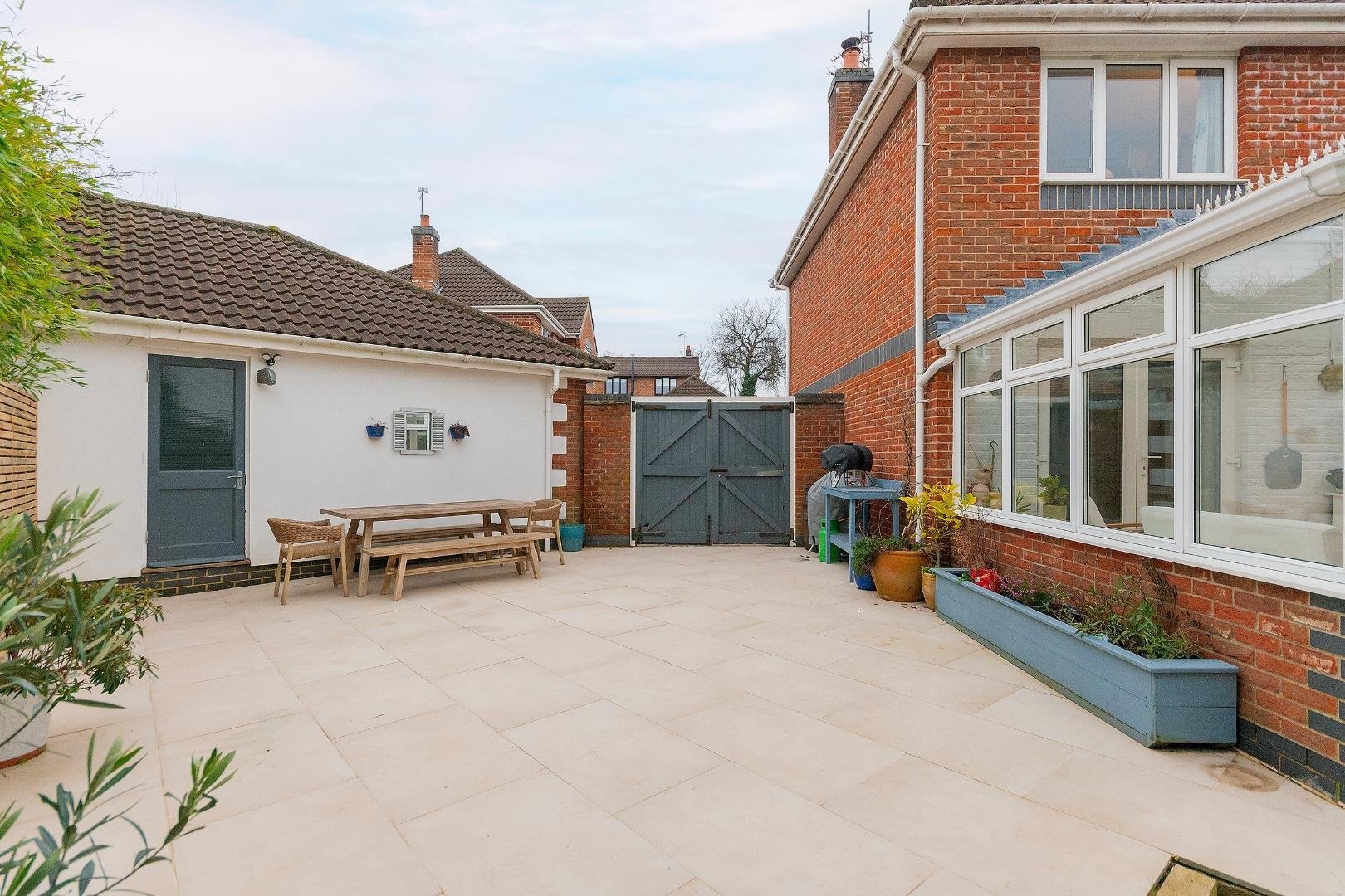Prospect close winterbourne down 33747353 1 p1 cwd external h