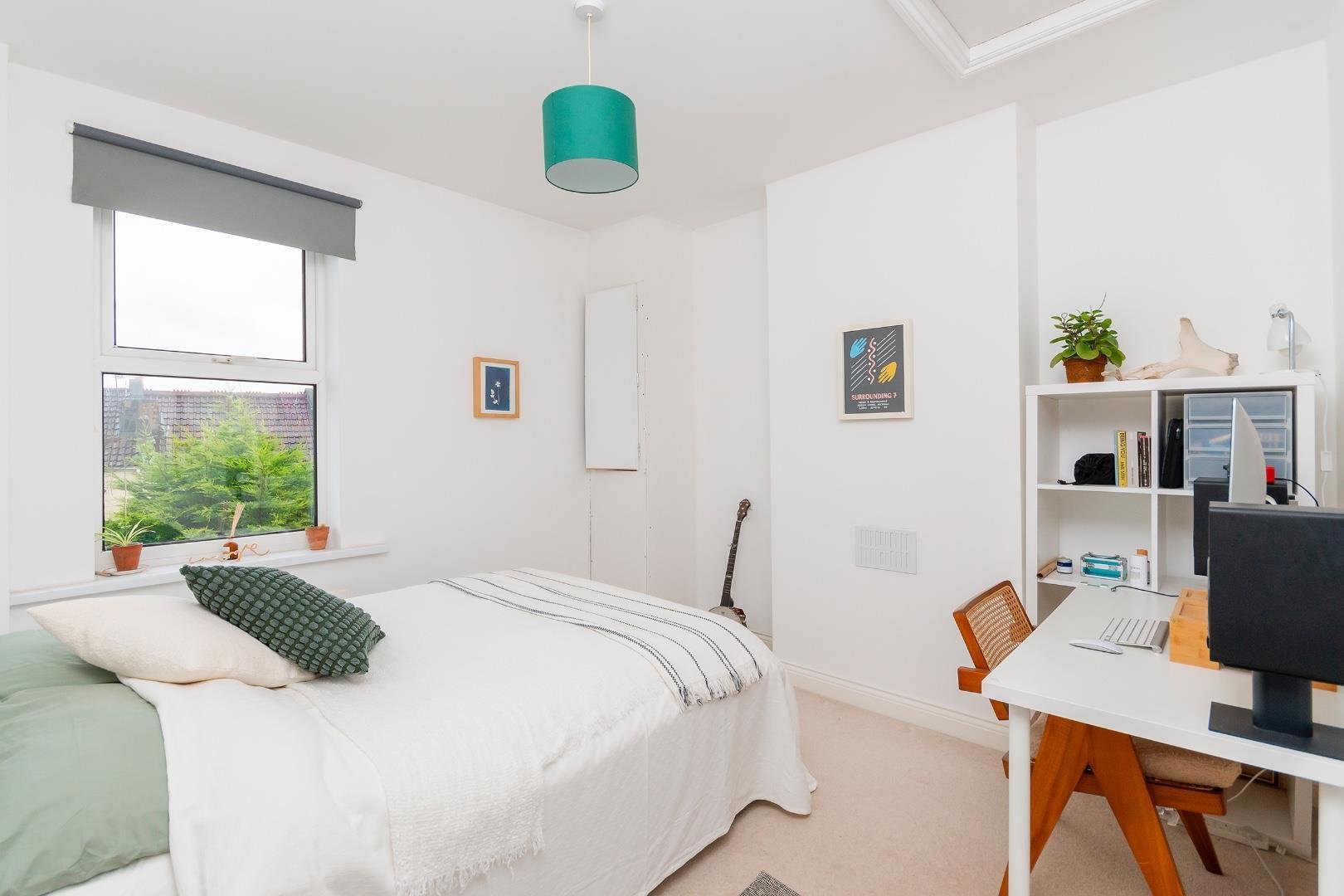 Queen street eastville 32542169 teertsneeuq52 bedroom b