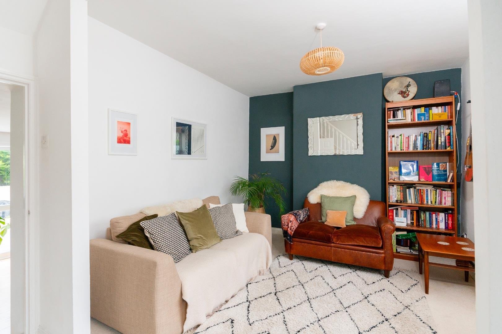 Queen street eastville 32542169 teertsneeuq52 living room d