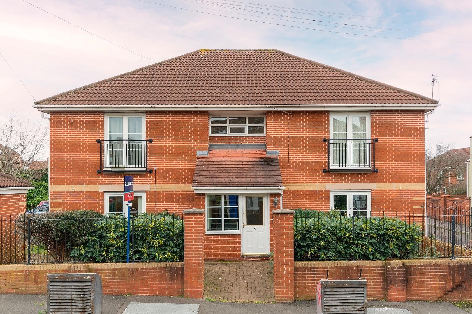 Queens road ashley down 33652520 2 q9 rad external b