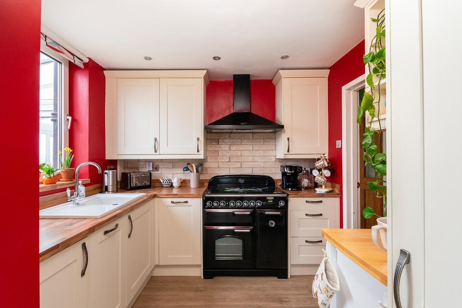 Queens road knowle 33657876 2 q6 rke kitchen c