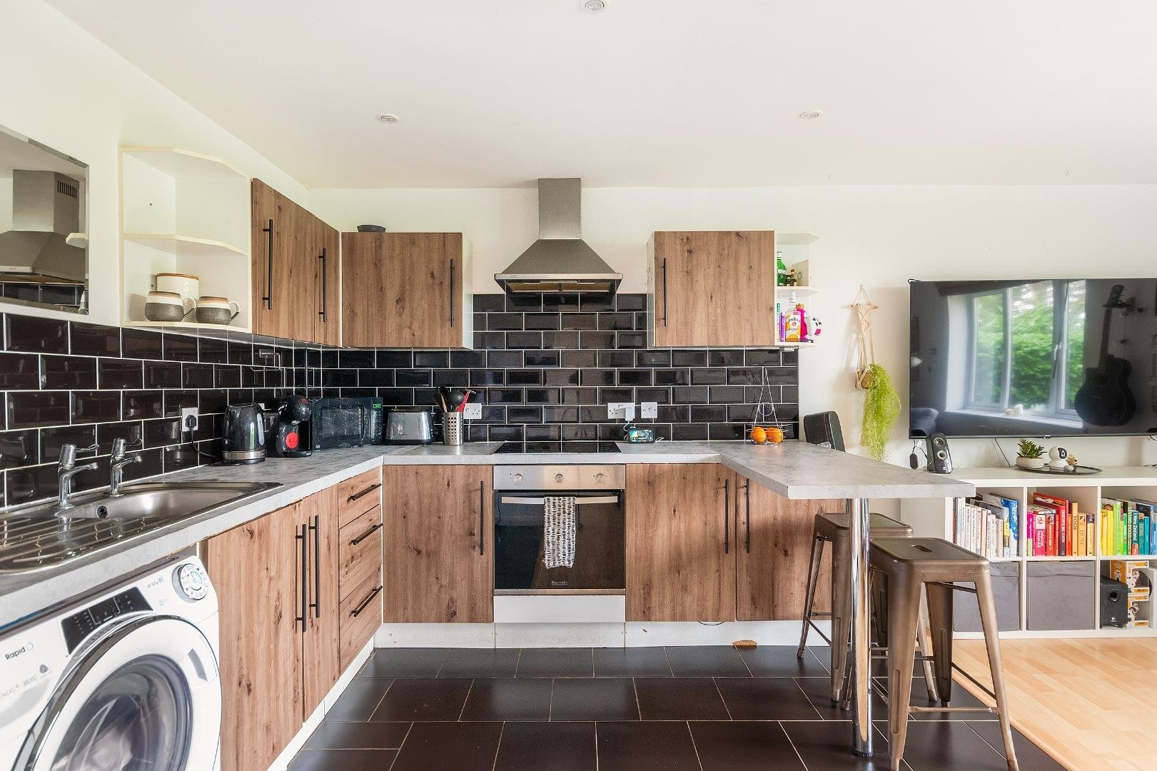 Queensdown gardens brislington 33773525 0 q2 cav reception d