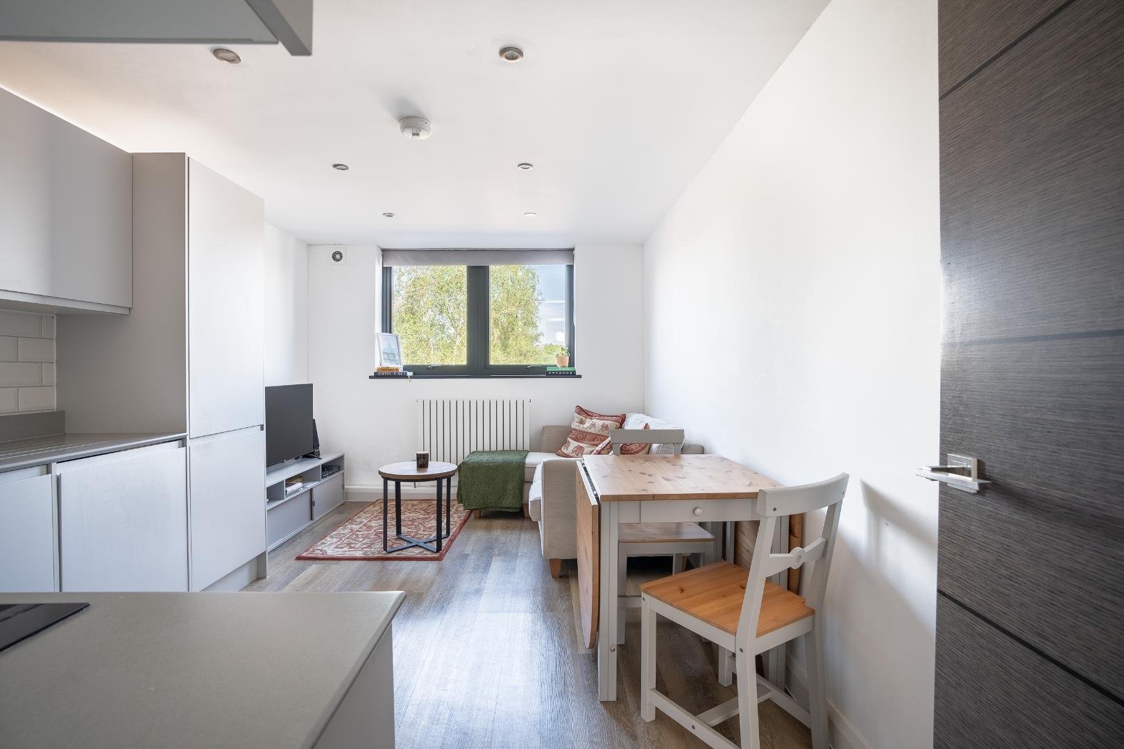 Raleigh road southville 33855822 olh06814 hdr 2