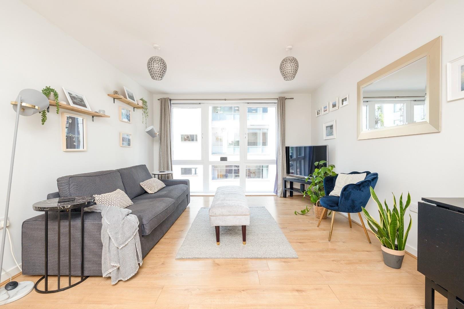 Ratcliffe court old market 33894015 00006 cd7 a9522
