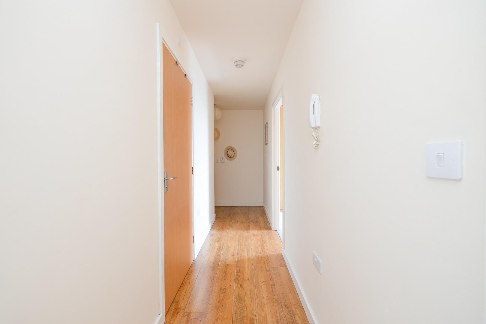 Ratcliffe court old market 34004383 cd7 a2691
