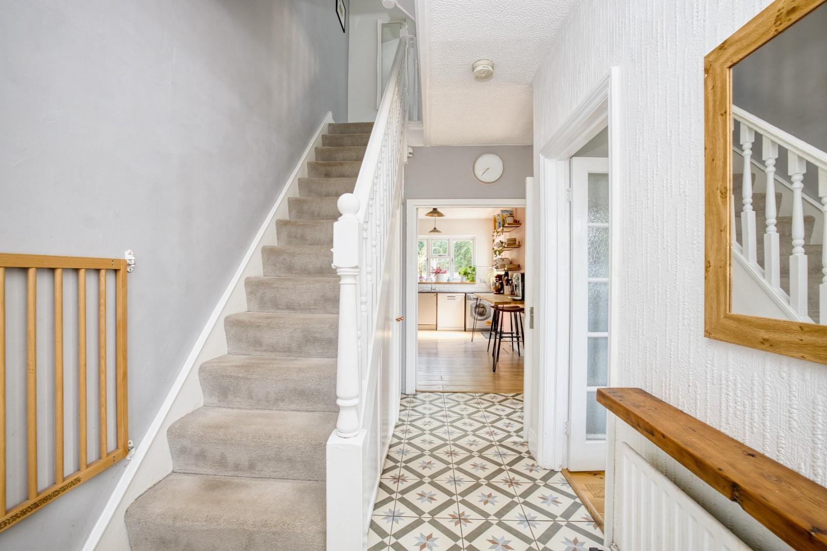 Ravenhill avenue knowle 33304976 37ravenhillhallway