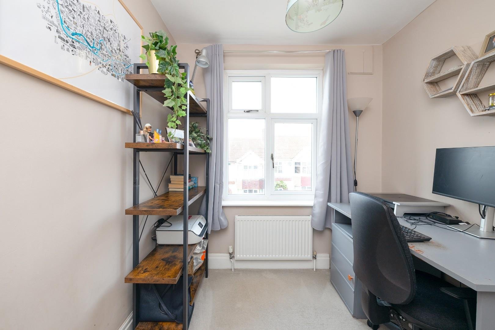 Ravenhill avenue knowle 33304976 cd7 a3966