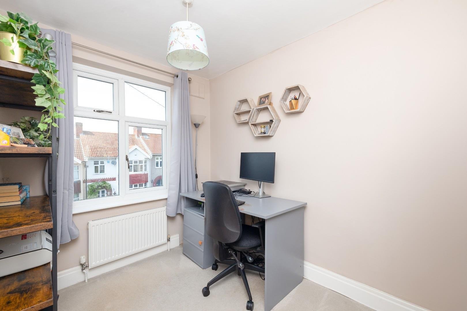 Ravenhill avenue knowle 33304976 cd7 a3968