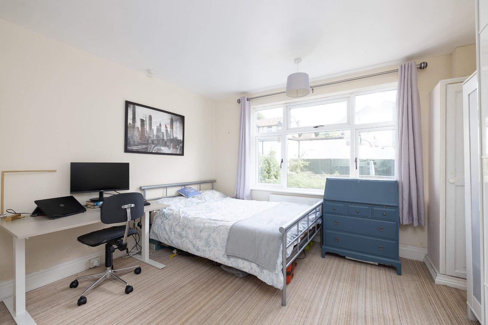 Ravenhill avenue knowle 33304976 cd7 a3977
