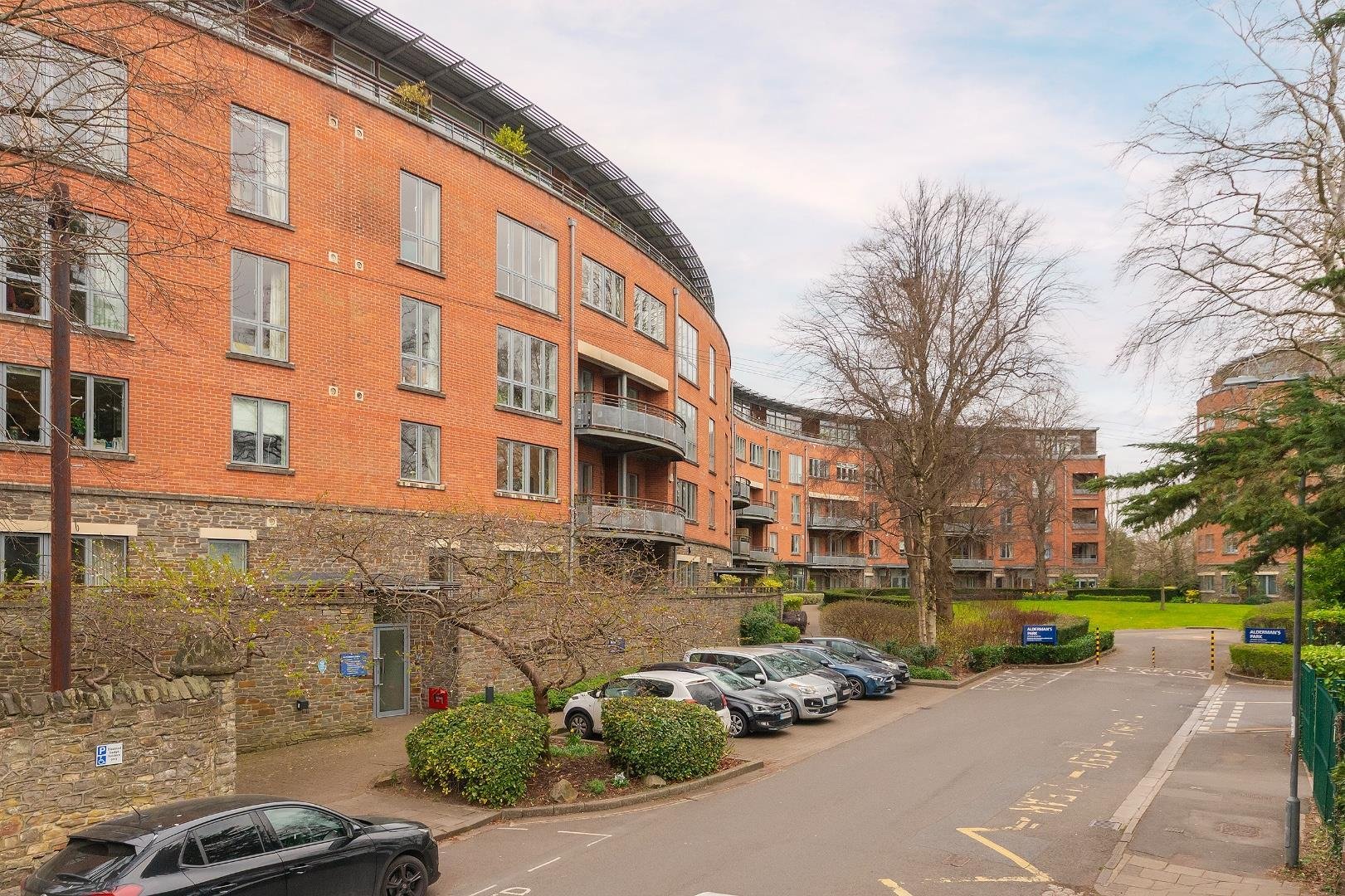 Redland court road redland 33764359 0 g4 ard external a