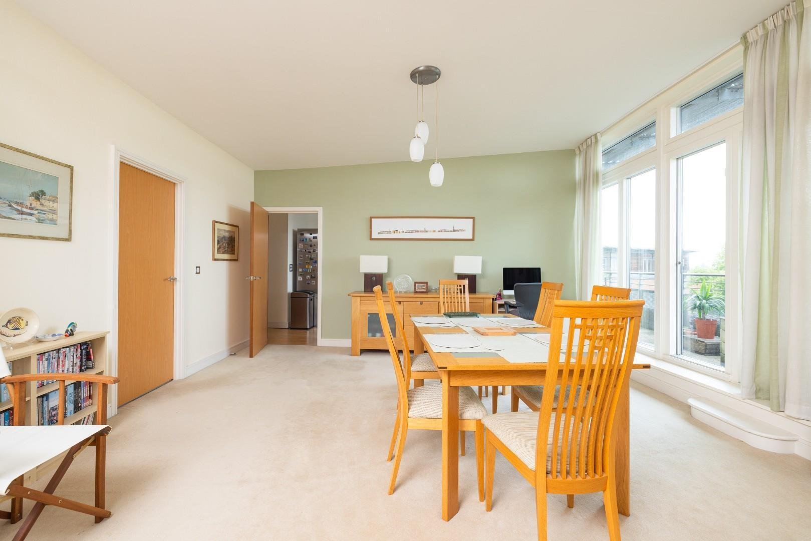 Redland court road redland 34641391 014 a4385