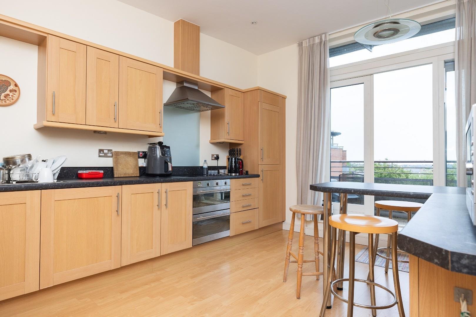 Redland court road redland 34641391 014 a4409