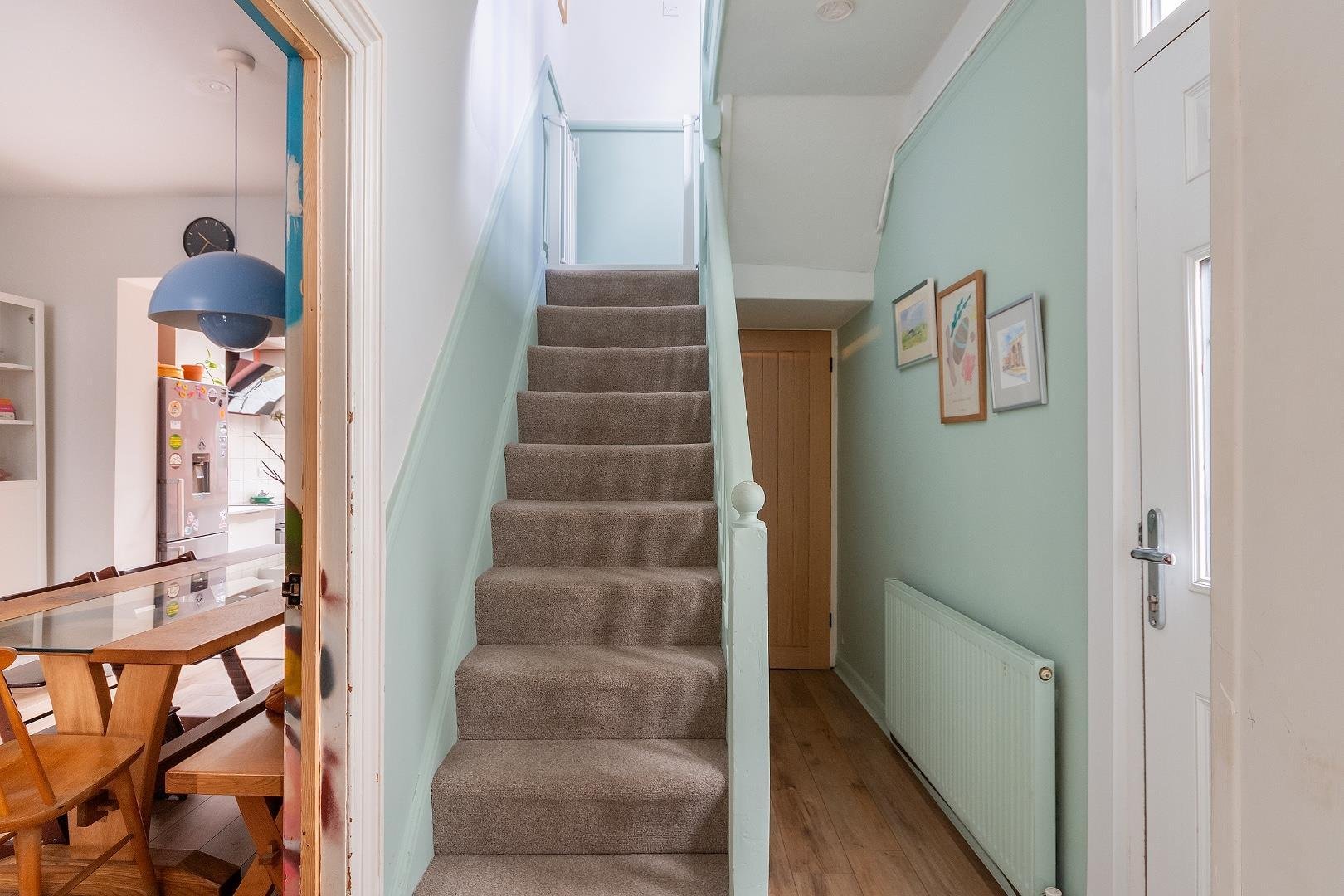 Ridgeway road fishponds 33665063 0 r6 rfs hallway a