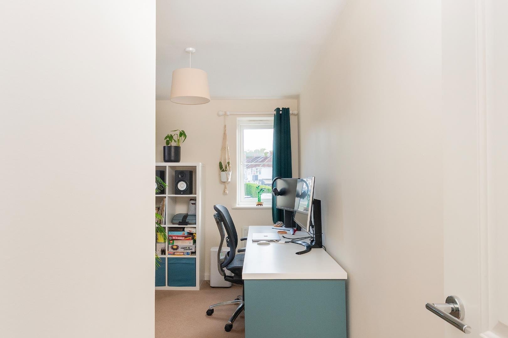 Sanders close bedminster 34283416 0 s2 cav bedroom g