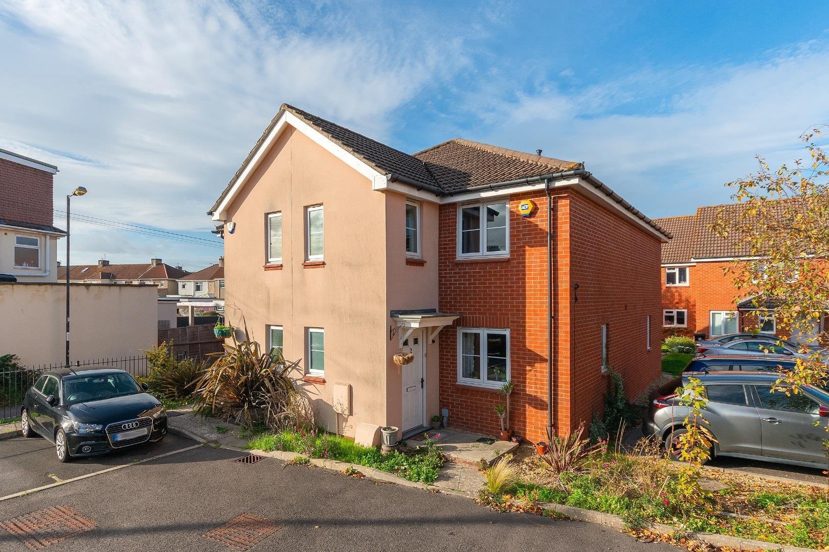 Sanders close bedminster 34283416 0 s2 cav external c