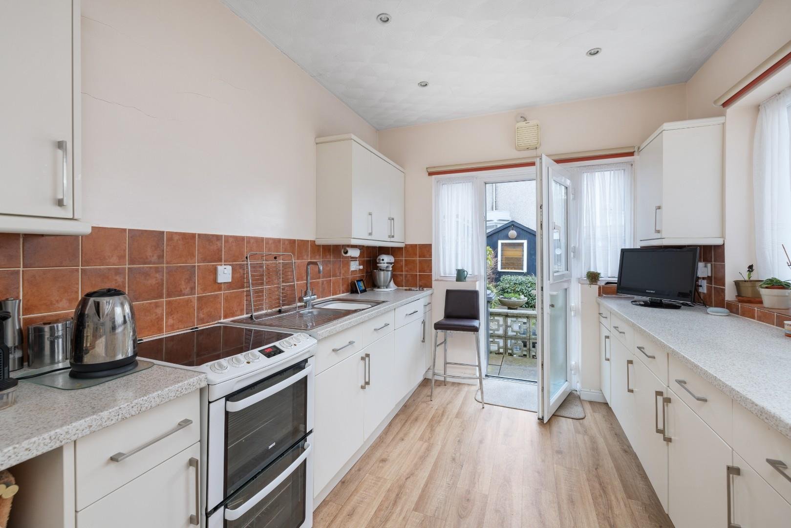 Sandown road brislington 34470435 char9112