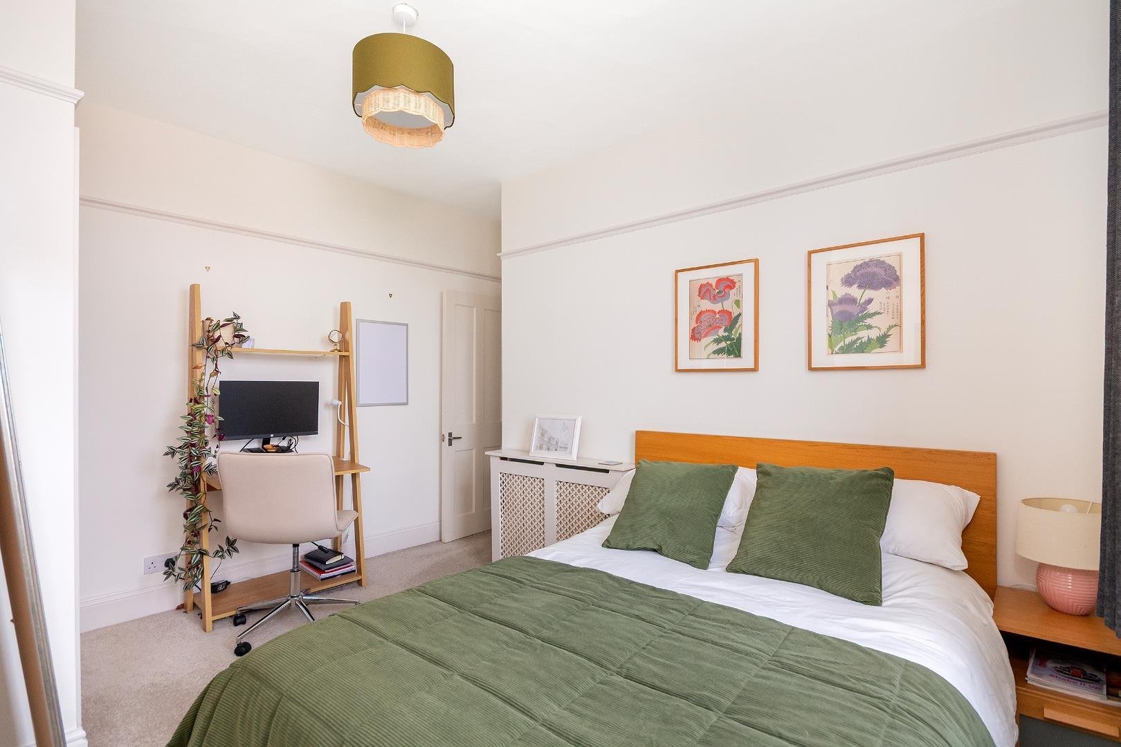 Selworthy road knowle 34615601 2 s3 rke bedroom f